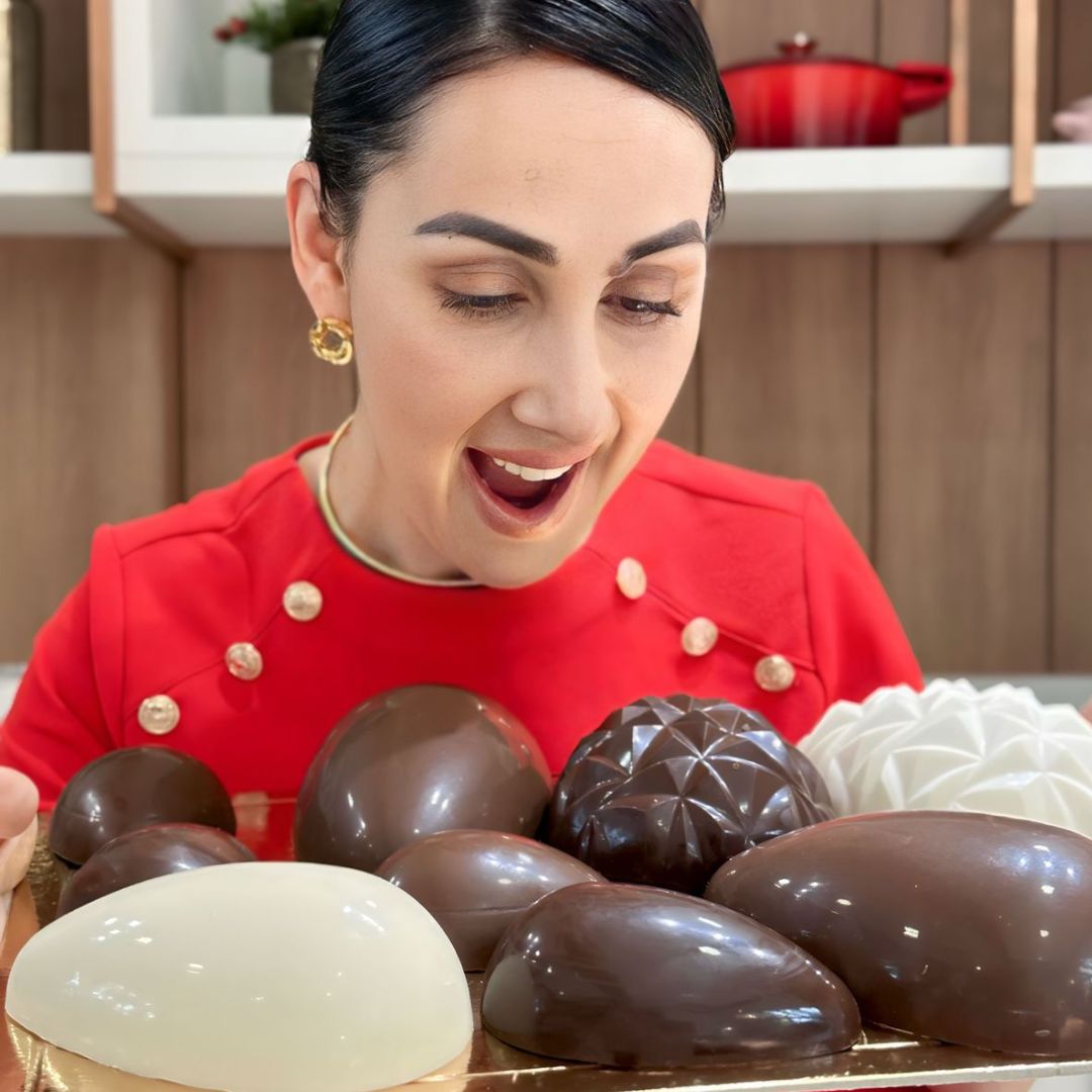 Marrara Bortoloti com ovos de chocolate